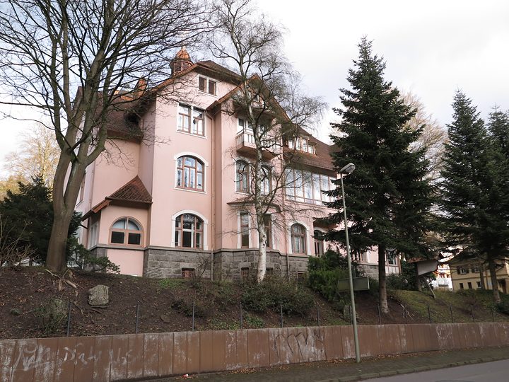 Ärztehaus mit Praxen und Wohnungen in Siegen, Foto 2 von 6