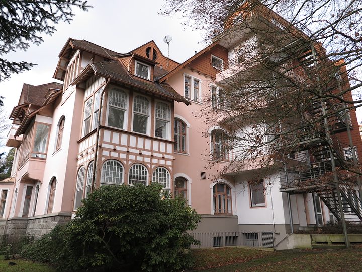 Ärztehaus mit Praxen und Wohnungen in Siegen, Foto 3 von 6